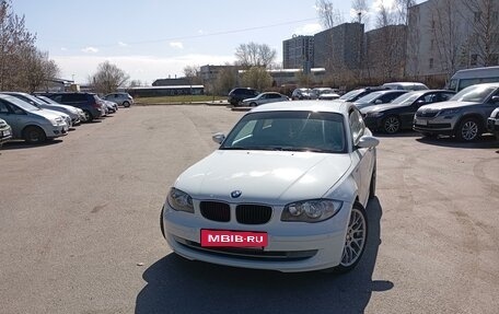 BMW 1 серия, 2008 год, 890 000 рублей, 2 фотография