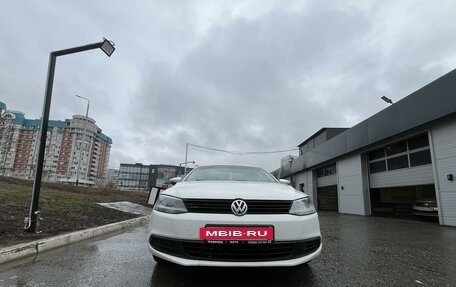 Volkswagen Jetta VI, 2014 год, 1 200 000 рублей, 2 фотография