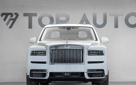 Rolls-Royce Cullinan, 2024 год, 75 000 000 рублей, 2 фотография