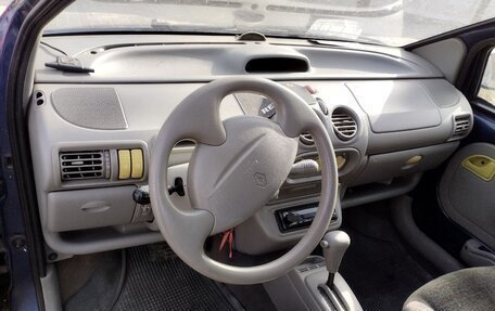 Renault Twingo II рестайлинг, 2000 год, 250 000 рублей, 2 фотография