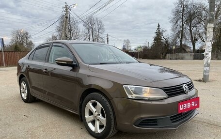 Volkswagen Jetta VI, 2012 год, 1 290 000 рублей, 3 фотография