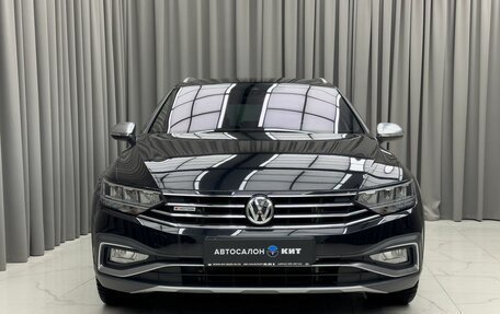 Volkswagen Passat B8 рестайлинг, 2019 год, 3 699 000 рублей, 2 фотография