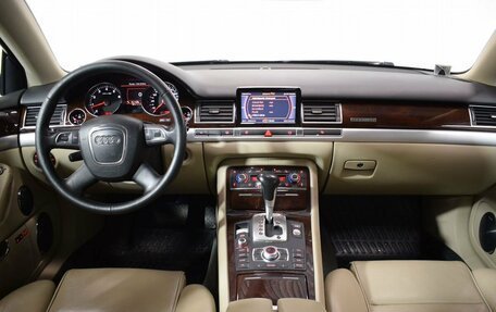 Audi A8, 2007 год, 1 769 000 рублей, 10 фотография