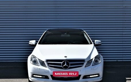Mercedes-Benz E-Класс, 2013 год, 1 755 000 рублей, 2 фотография