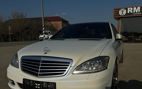 Mercedes-Benz S-Класс, 2006 год, 1 575 000 рублей, 3 фотография