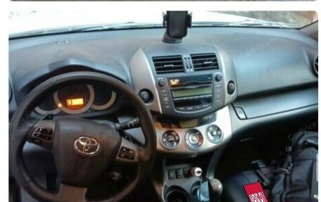 Toyota RAV4, 2011 год, 1 500 000 рублей, 2 фотография
