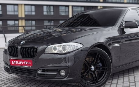 BMW 5 серия, 2010 год, 1 790 000 рублей, 4 фотография