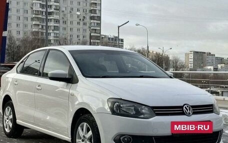 Volkswagen Polo VI (EU Market), 2013 год, 830 000 рублей, 3 фотография