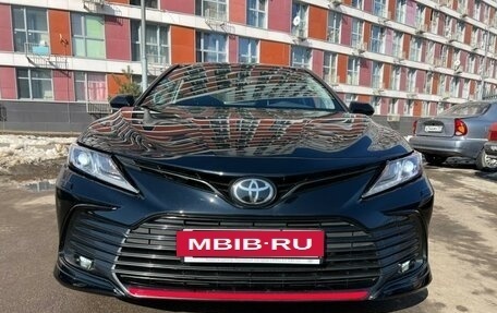 Toyota Camry, 2021 год, 3 700 000 рублей, 3 фотография