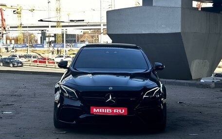 Mercedes-Benz E-Класс AMG, 2017 год, 9 190 000 рублей, 2 фотография
