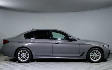BMW 5 серия, 2020 год, 3 770 000 рублей, 4 фотография