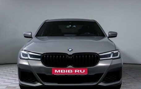 BMW 5 серия, 2020 год, 3 770 000 рублей, 2 фотография