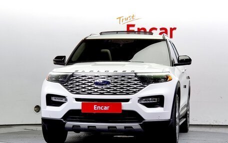 Ford Explorer VI, 2021 год, 4 480 000 рублей, 3 фотография