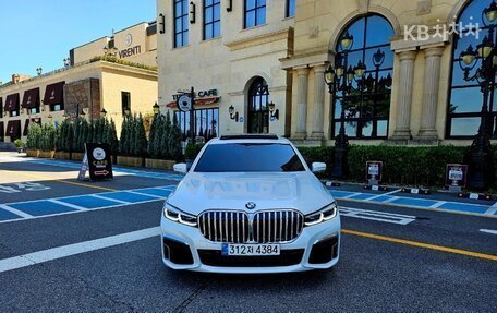 BMW 7 серия, 2021 год, 7 200 000 рублей, 2 фотография
