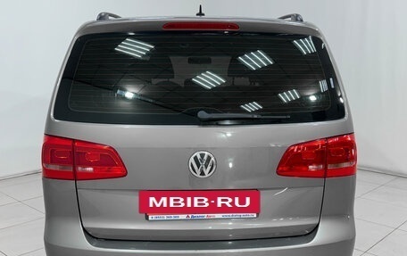 Volkswagen Touran III, 2011 год, 1 020 000 рублей, 5 фотография