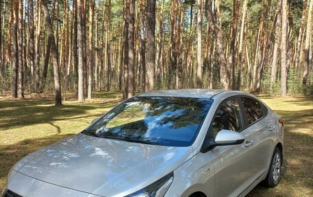 Hyundai Solaris II рестайлинг, 2017 год, 1 196 000 рублей, 3 фотография