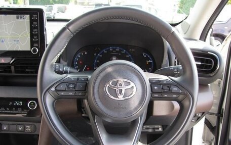 Toyota Yaris Cross, 2020 год, 1 853 000 рублей, 10 фотография
