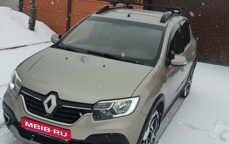 Renault Sandero II рестайлинг, 2019 год, 1 210 000 рублей, 2 фотография