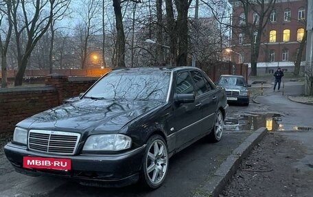 Mercedes-Benz C-Класс, 1994 год, 220 000 рублей, 2 фотография
