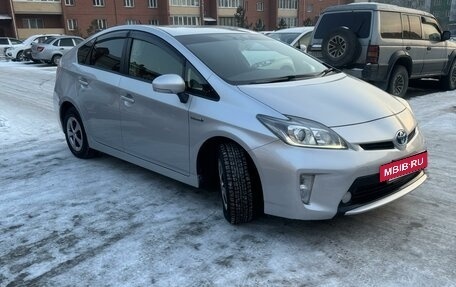 Toyota Prius, 2013 год, 1 630 000 рублей, 3 фотография