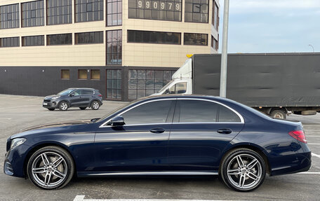 Mercedes-Benz E-Класс, 2019 год, 4 200 000 рублей, 3 фотография
