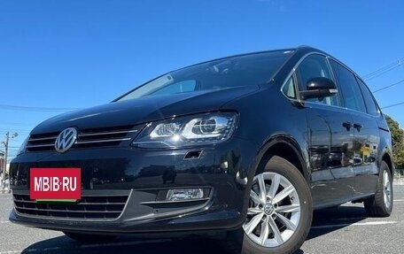 Volkswagen Sharan II, 2017 год, 1 441 000 рублей, 3 фотография