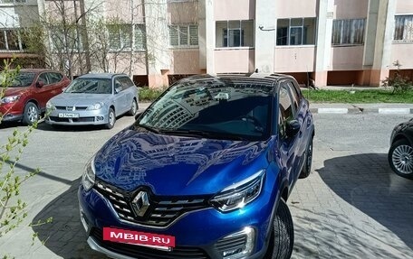 Renault Kaptur I рестайлинг, 2021 год, 2 100 000 рублей, 2 фотография