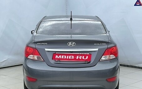 Hyundai Solaris II рестайлинг, 2013 год, 700 000 рублей, 5 фотография