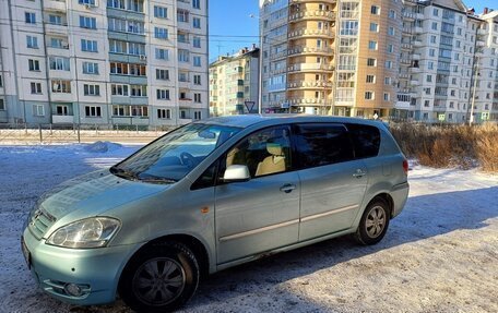 Toyota Ipsum II, 2001 год, 800 000 рублей, 2 фотография