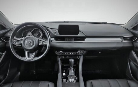 Mazda 6, 2020 год, 3 000 000 рублей, 5 фотография