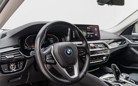 BMW 5 серия, 2021 год, 6 190 000 рублей, 7 фотография