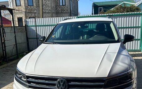 Volkswagen Tiguan II, 2020 год, 4 300 000 рублей, 3 фотография