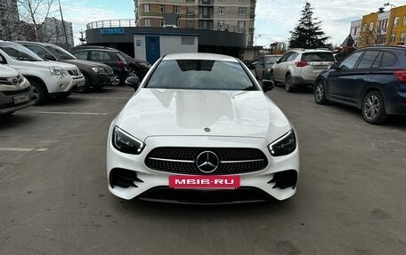 Mercedes-Benz E-Класс, 2020 год, 7 100 000 рублей, 3 фотография