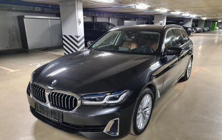 BMW 5 серия, 2020 год, 4 200 000 рублей, 3 фотография