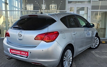 Opel Astra J, 2011 год, 889 000 рублей, 2 фотография