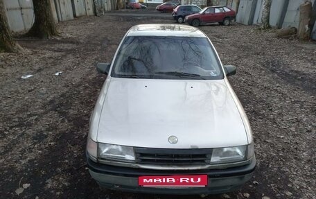 Opel Vectra A, 1990 год, 125 000 рублей, 6 фотография