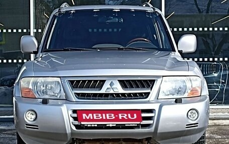 Mitsubishi Pajero III рестайлинг, 2003 год, 910 000 рублей, 2 фотография