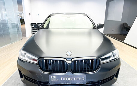 BMW 5 серия, 2021 год, 4 650 000 рублей, 2 фотография