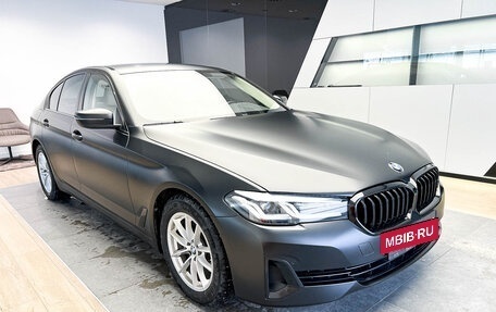 BMW 5 серия, 2021 год, 4 650 000 рублей, 3 фотография