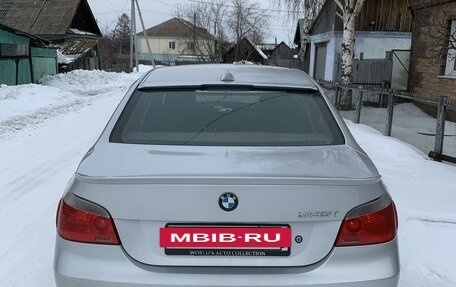 BMW 5 серия, 2004 год, 1 550 000 рублей, 3 фотография