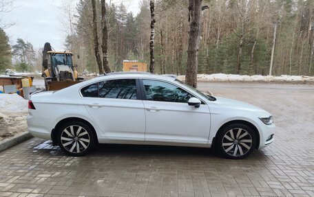 Volkswagen Passat B8 рестайлинг, 2019 год, 2 750 000 рублей, 3 фотография