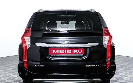 Mitsubishi Pajero Sport III рестайлинг, 2019 год, 3 595 000 рублей, 6 фотография