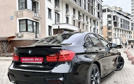 BMW 3 серия, 2015 год, 1 950 000 рублей, 5 фотография