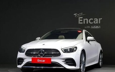 Mercedes-Benz E-Класс, 2020 год, 4 500 000 рублей, 3 фотография