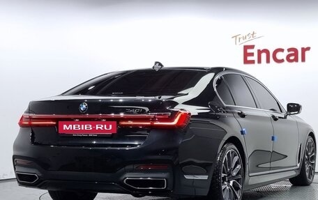 BMW 7 серия, 2021 год, 5 600 000 рублей, 2 фотография
