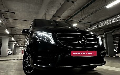 Mercedes-Benz V-Класс, 2019 год, 7 500 000 рублей, 3 фотография