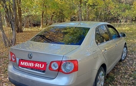 Volkswagen Jetta VI, 2006 год, 610 000 рублей, 2 фотография