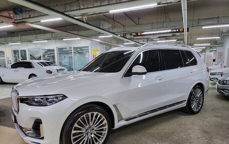 BMW X7, 2022 год, 9 210 000 рублей, 2 фотография