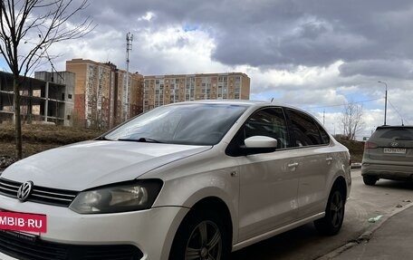 Volkswagen Polo VI (EU Market), 2013 год, 780 000 рублей, 3 фотография