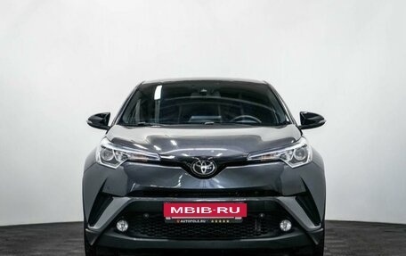 Toyota C-HR I рестайлинг, 2018 год, 2 520 000 рублей, 2 фотография